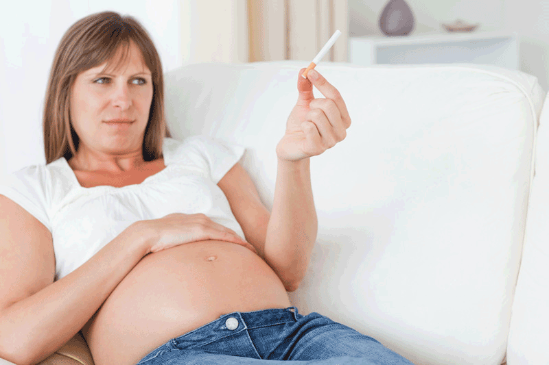 Можно ли курить при беременности?